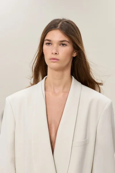 Look 11